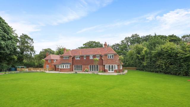 Re development of a countryside home in an Arts Crafts style 3