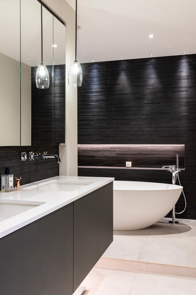 Artileray Mansions 6