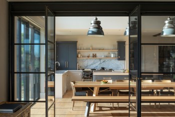 hero OAKHILL FARMHOUSE 8067