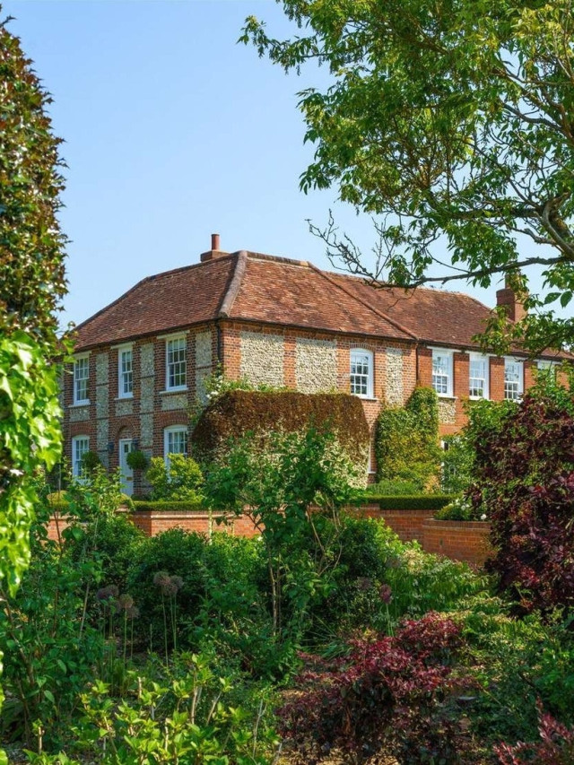 CHqH7kwj6rpw3mf9DwpBRZS8qLF uvbr2ys2pn g